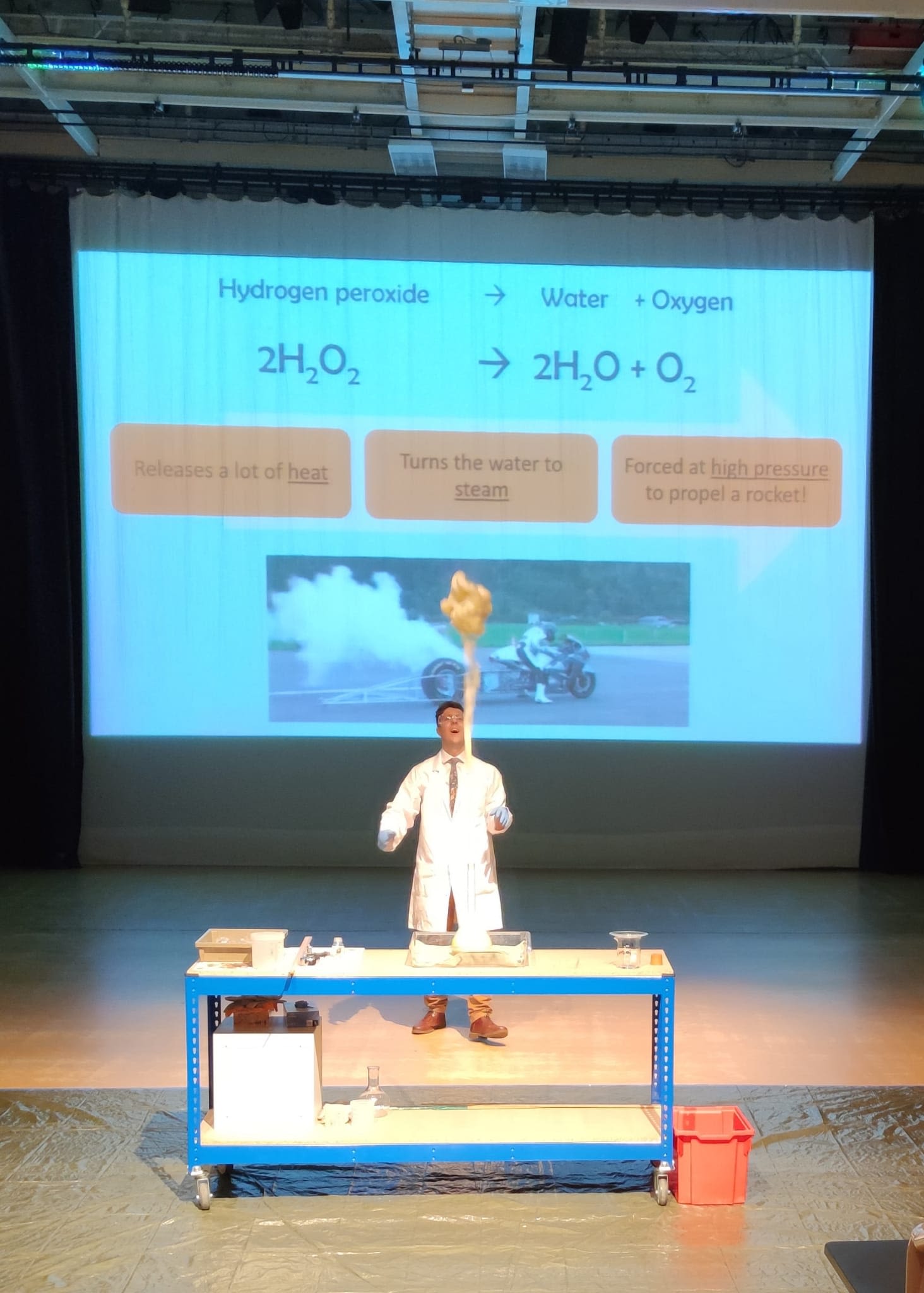 Charlie's Christmas lecture-style science event in 2022